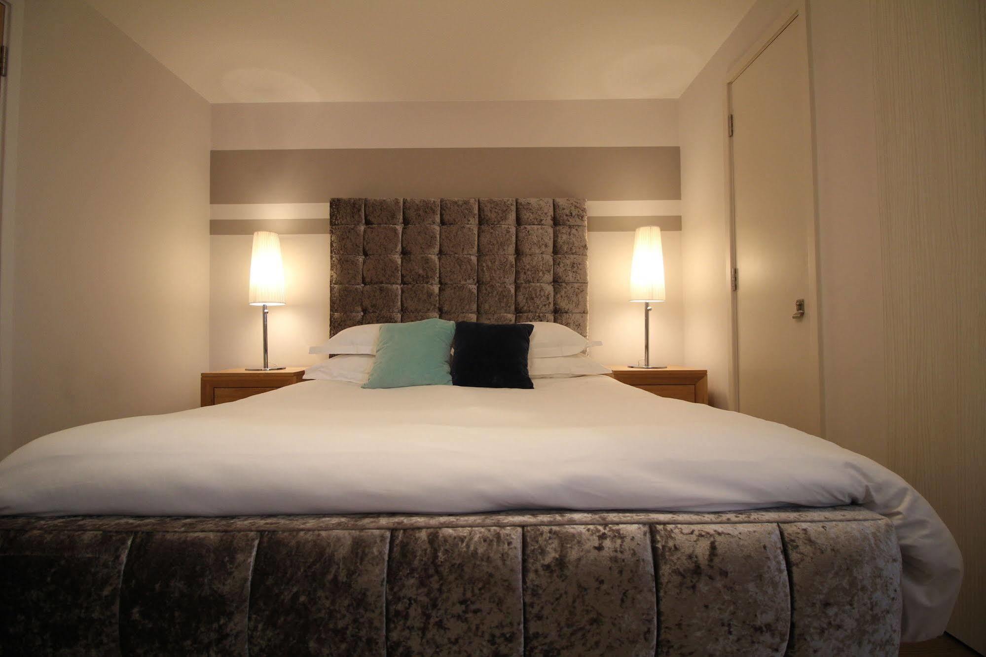 Lux Living Apartments - Florian House 캠브리지 외부 사진