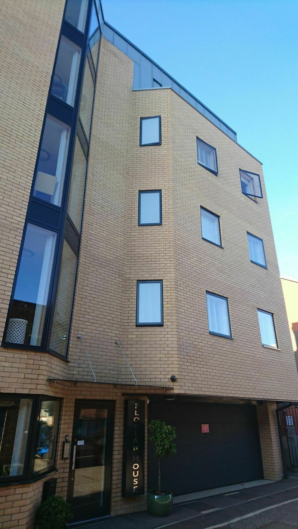 Lux Living Apartments - Florian House 캠브리지 외부 사진